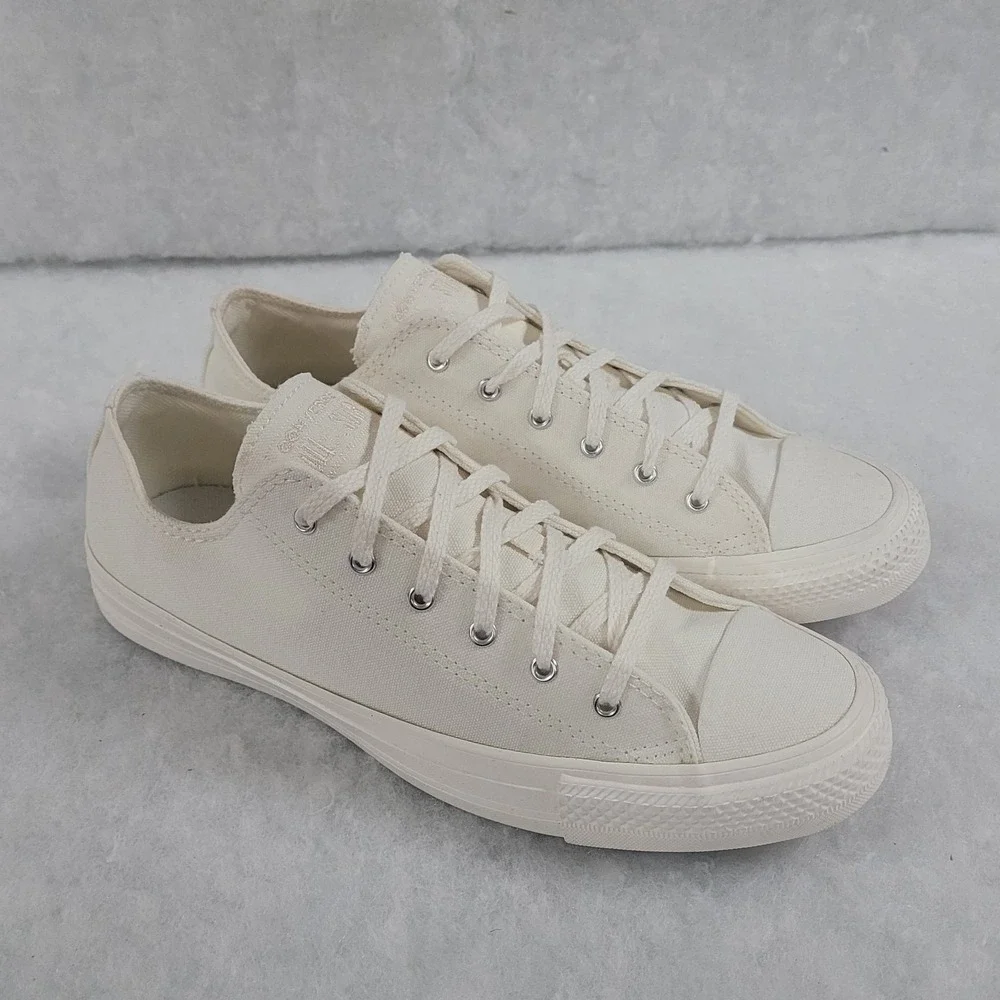 Converse Girls Chuck Taylor All Star Ox Sneakers Egret White Size 6.5 NEW IN BOX